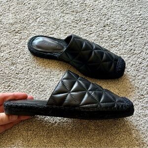 AEROSOLES OLSON Size 7 Quilted ESPADRILLE SLIDE MULES Slip On Loafer Flats